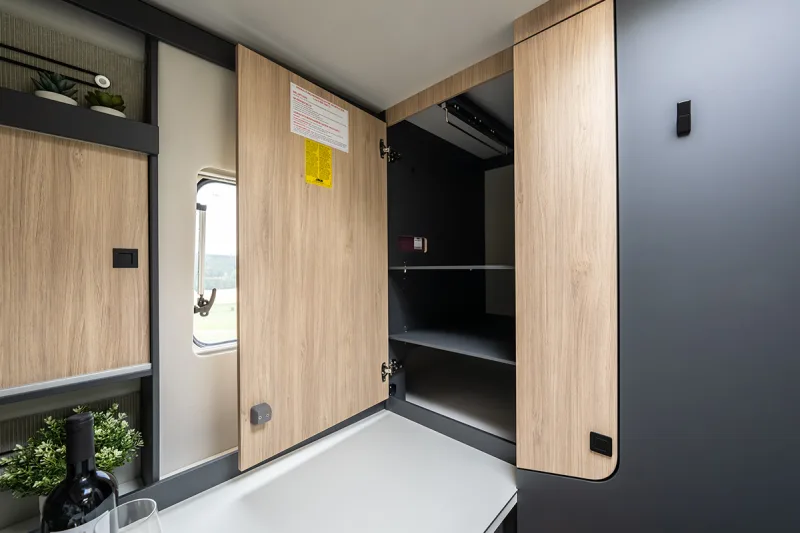 Frankia NEO Liner 6.6 H – MB — kledingkast